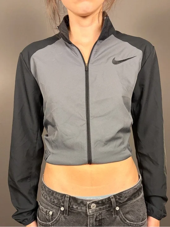 Nike Black & Gray Cropped Track Jacket - Picture 2 of 4